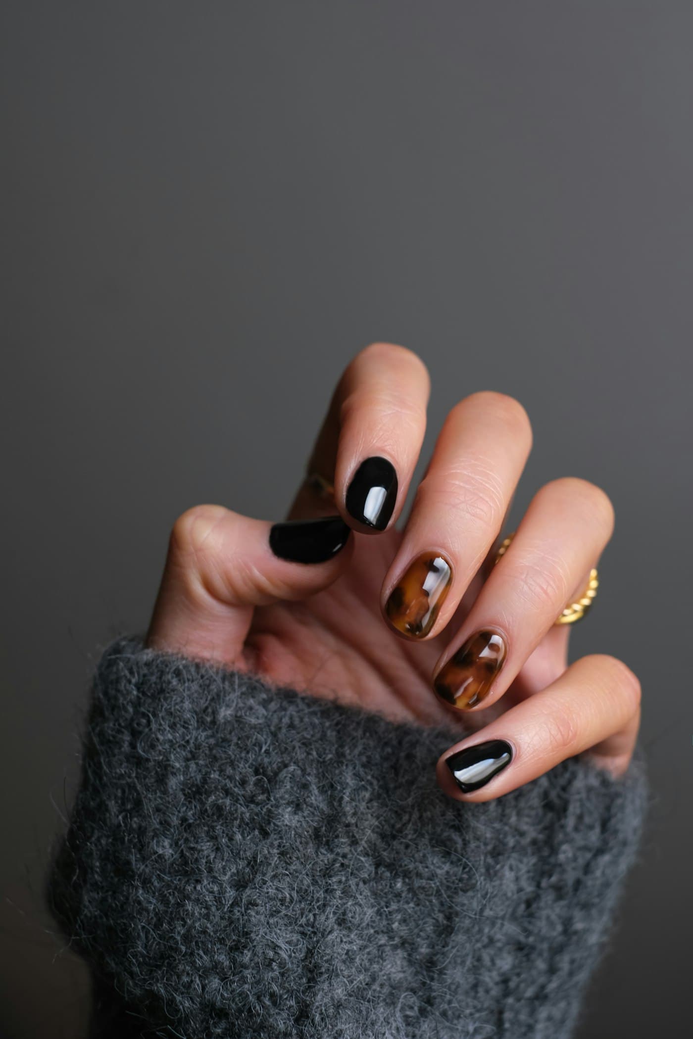 Noir & gold